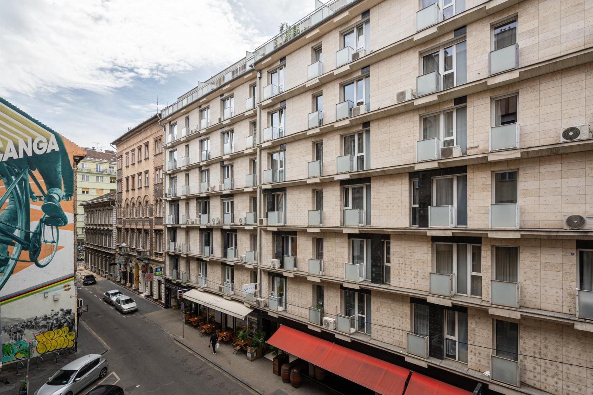A13 Apartment Budapest Room photo